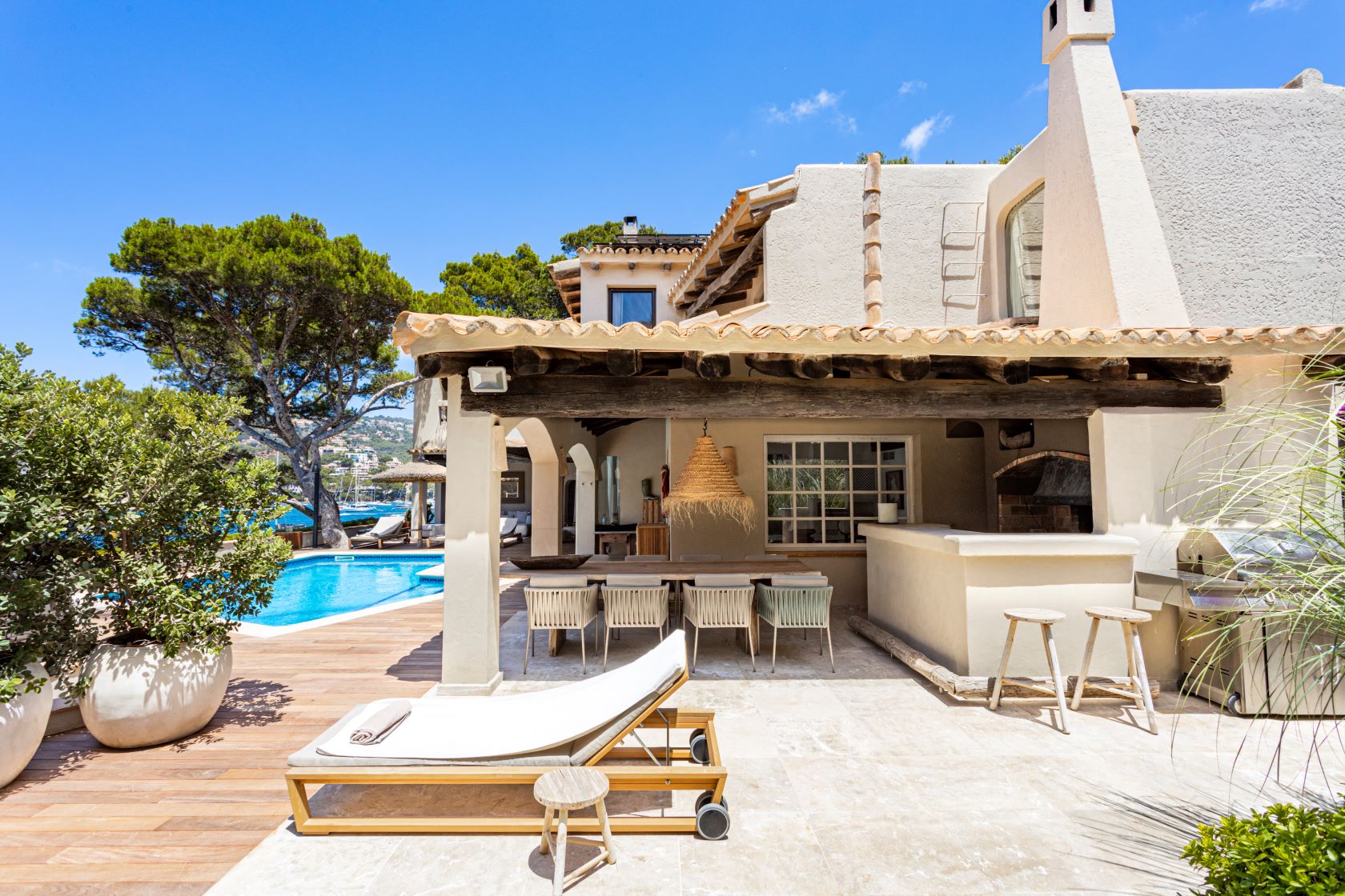 Casa San Carles Exclusive Holiday Home for Rent in Mallorca outdoor kitchen