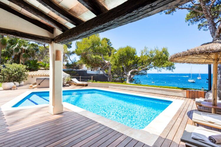 Casa San Carles Luxury Holiday Villa Mallorca pool