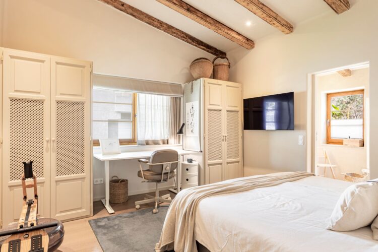 Casa San Carles Luxury Holiday Villa Mallorca bedroom