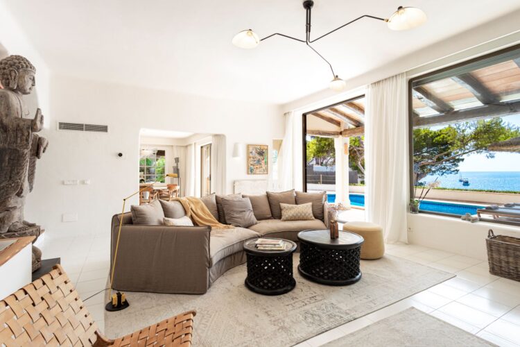 Casa San Carles Exclusive Holiday Home for Rent in Mallorca couch