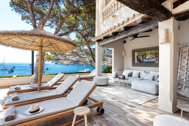 Casa San Carles Luxury Holiday Villa Mallorca lounges