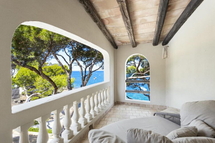 Casa San Carles Exclusive Holiday Home for Rent in Mallorca balcony