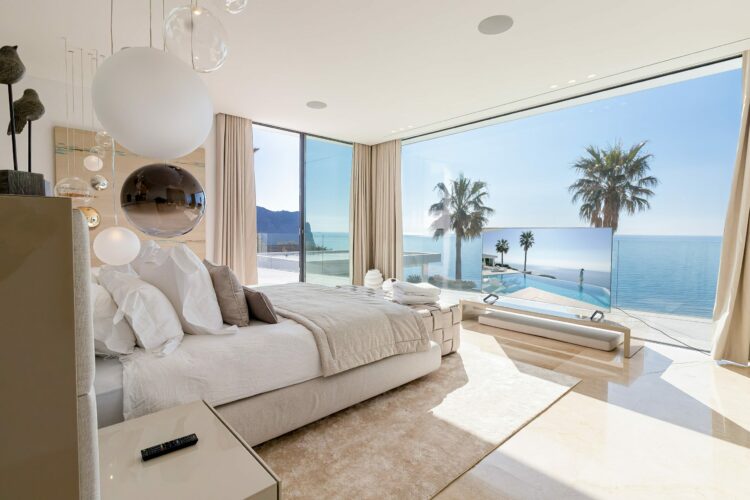 Cliff Villa Port Andratx Exclusive Holiday Home Mallorca By the Sea sleeping area