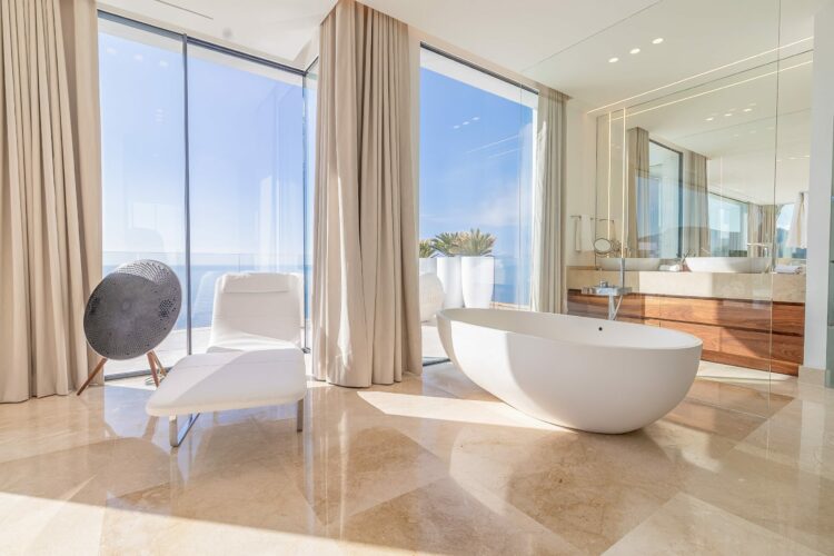 Cliff Villa Port Andratx Exclusive Holiday Home Mallorca By the Sea bathroom