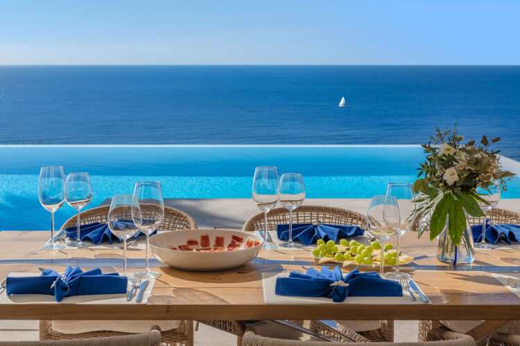 Cliff Villa Port Andratx luxury Holiday Home Mallorca By the Sea dining with a view