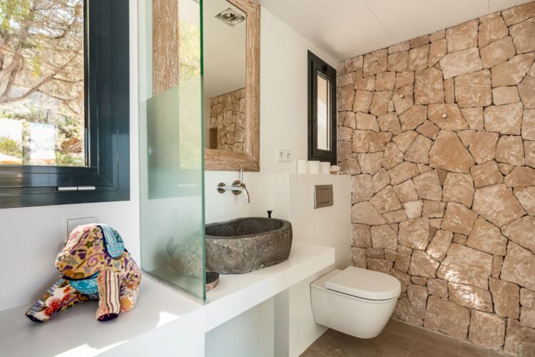 Villa Can Cuco Luxury Holiday Home Ibiza with Pool for Rent bathroom